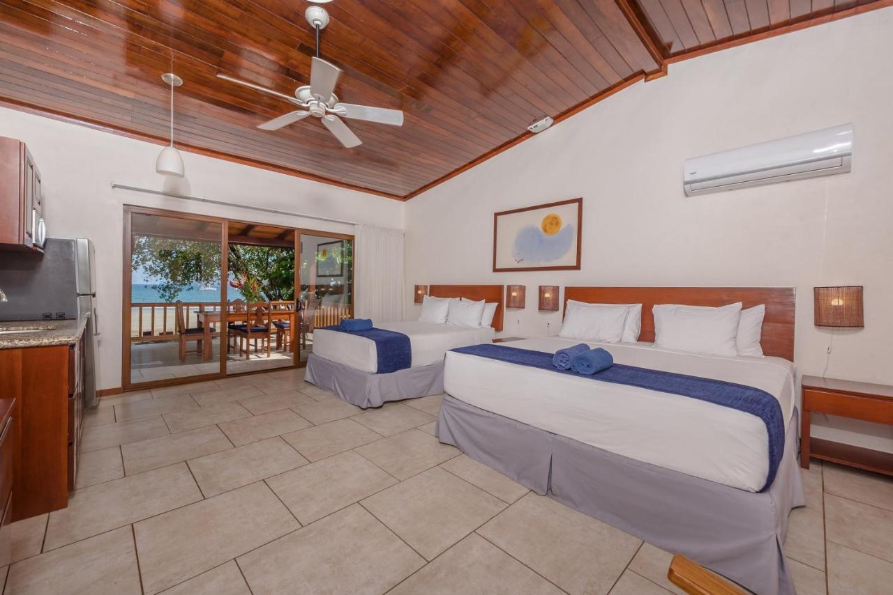 The Coast Beachfront Hotel 塔马林多 外观 照片